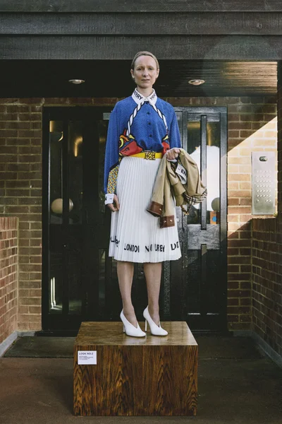 Look 2